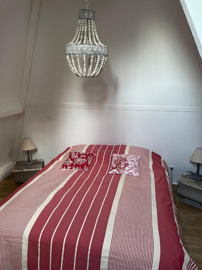 La Meffrais 1741 Bed & Breakfast Dinan Luaran gambar