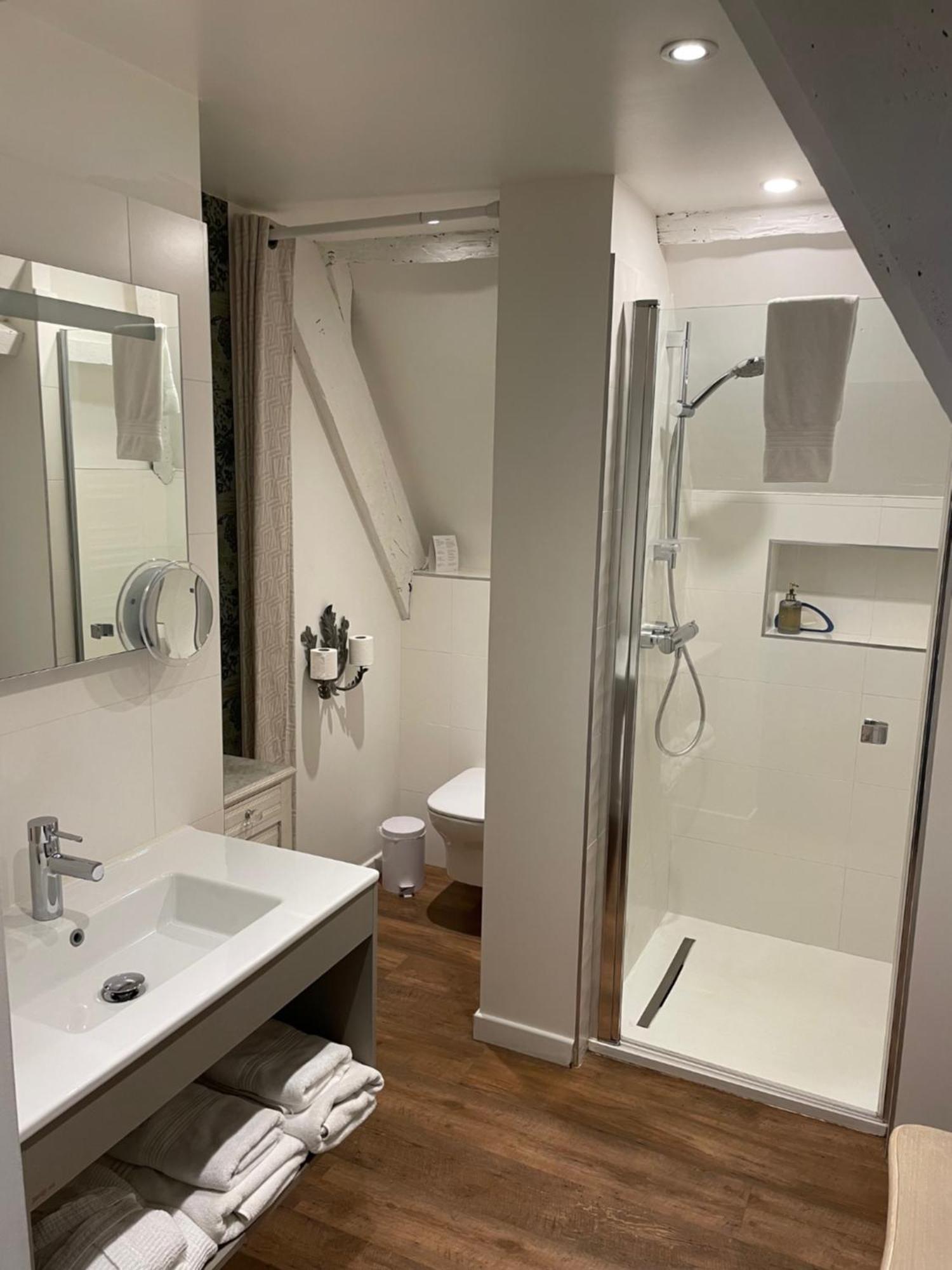 La Meffrais 1741 Bed & Breakfast Dinan Bilik gambar
